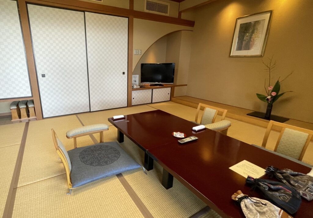 hotel-room